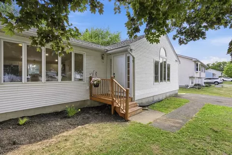 5 Kurtz St, Chicopee, MA 01013 photo 5