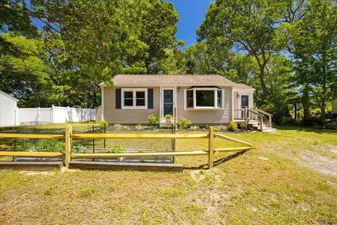 64 Handy Rd, Bourne, MA 02559