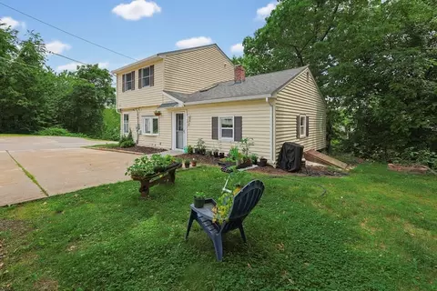 11 3rd Ave, Chelmsford, MA 01824