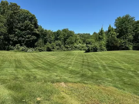 Exterior - 48 Summer Rd, Berlin, MA 01503 photo 9 of 10
