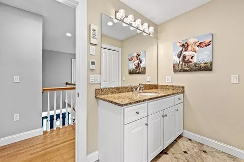 Bath - 48 Summer Rd, Berlin, MA 01503 photo 5 of 7