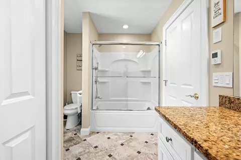 Bath - 48 Summer Rd, Berlin, MA 01503 photo 4 of 7