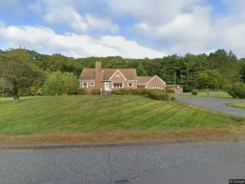 293 Jarvis Ave, Holyoke, MA 01040