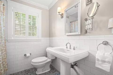 Bath - 24 Cleveland Rd, Needham, MA 02492 photo 3 of 4