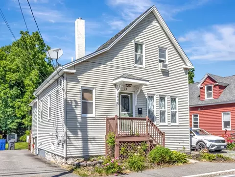 21 Canton St, Easton, MA 02356