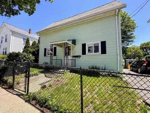 27 Flint St, Lynn, MA 01905