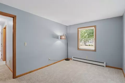 Bedroom - 29 Rosella St, Springfield, MA 01118 photo 6 of 9