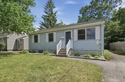 29 Rosella St, Springfield, MA 01118