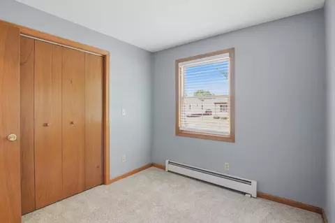Bedroom - 29 Rosella St, Springfield, MA 01118 photo 3 of 9