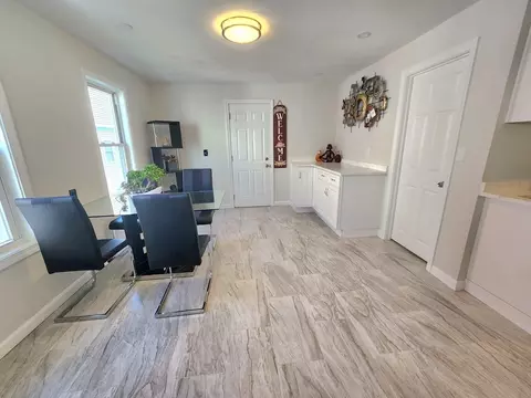 52 Harrison St, Worcester, MA 01604 photo 12