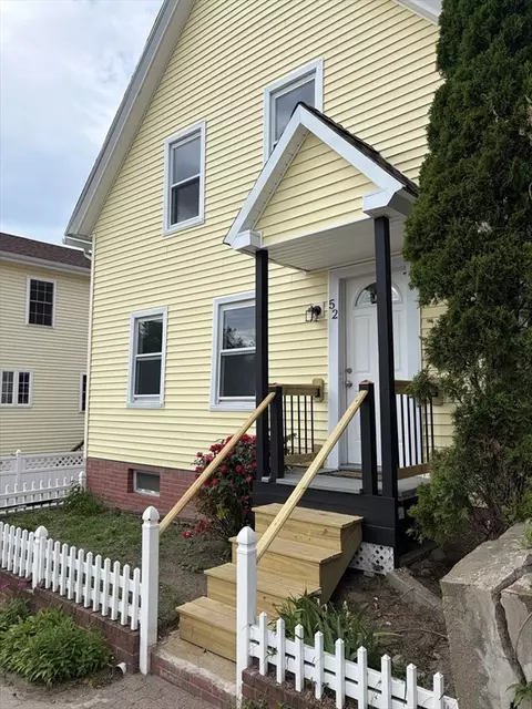 52 Harrison St, Worcester, MA 01604 photo 2