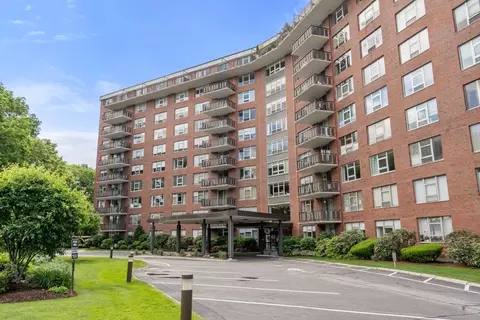 280 Boylston St #111, Newton, MA 02459