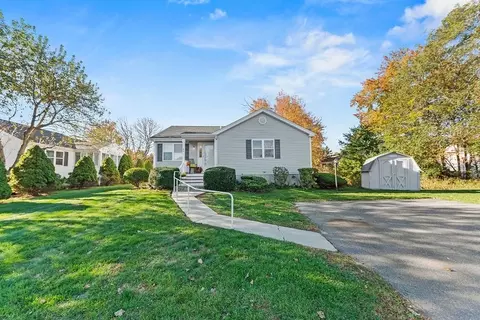 42 Crystal Water #42, East Bridgewater, MA 02333