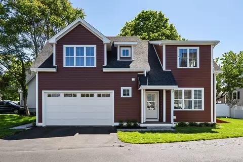 40 Lyons St #40, Quincy, MA 02169