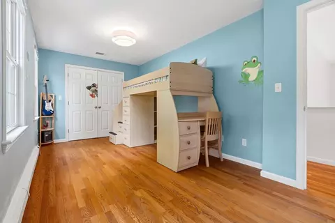 Bedroom - 876 Central Ave, Needham, MA 02492 photo 5 of 6