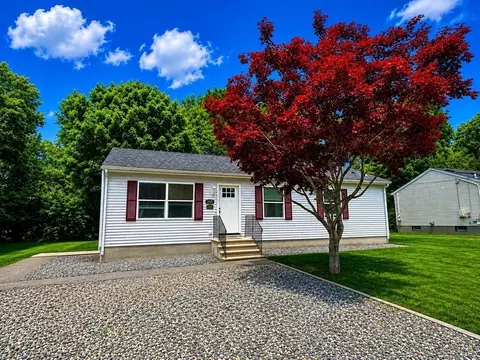 155 Fitch Rd, Clinton, MA 01510