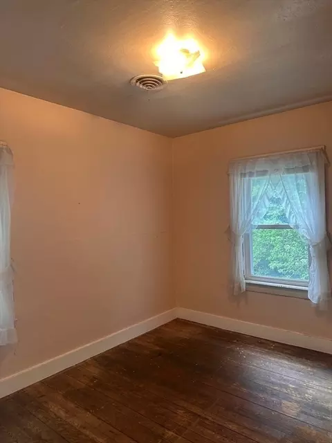 Bedroom - 20 Summit Ave, Mansfield, MA 02048 photo 1 of 3