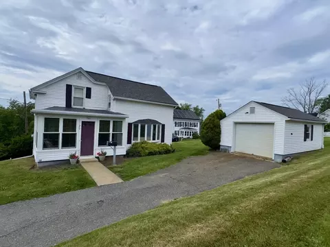 20 Bell St, Spencer, MA 01562