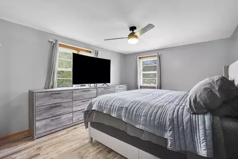 Bedroom - 135 Bulat Dr, Springfield, MA 01129 photo 1 of 3