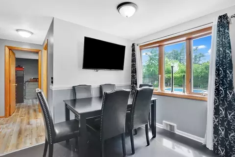 Dining - 135 Bulat Dr, Springfield, MA 01129 photo 1 of 2