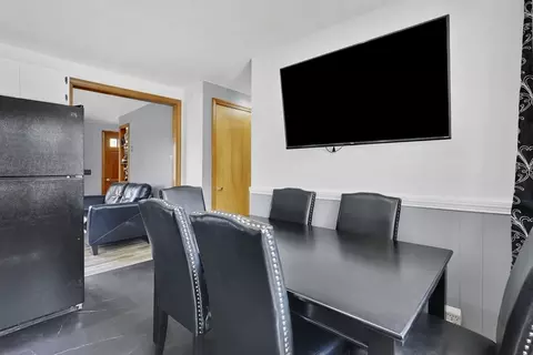 Dining - 135 Bulat Dr, Springfield, MA 01129 photo 2 of 2