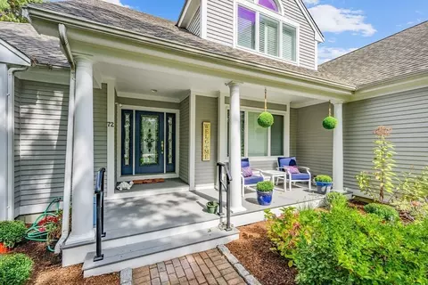 Exterior - 72 Bayshore Dr, Mashpee, MA 02649 photo 2 of 3