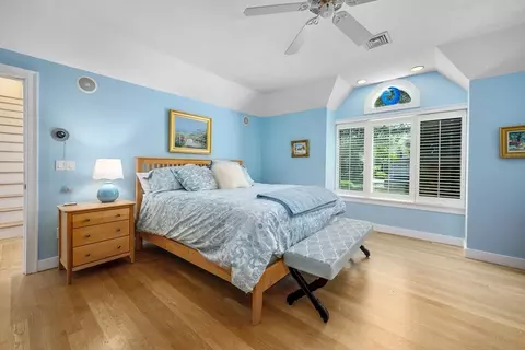 Bedroom - 72 Bayshore Dr, Mashpee, MA 02649 photo 1 of 3