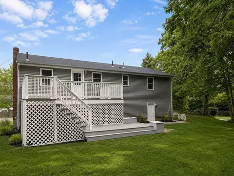 Exterior - 23 Ledgewood Dr, Canton, MA 02021 photo 2 of 4