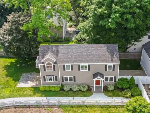 3 Summer St #2, Topsfield, MA 01983