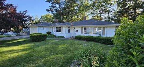 22 Pondview Cir, Brockton, MA 02301