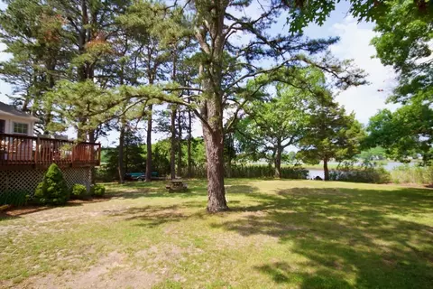Exterior - 26 First Ave, Wareham, MA 02571 photo 1 of 3
