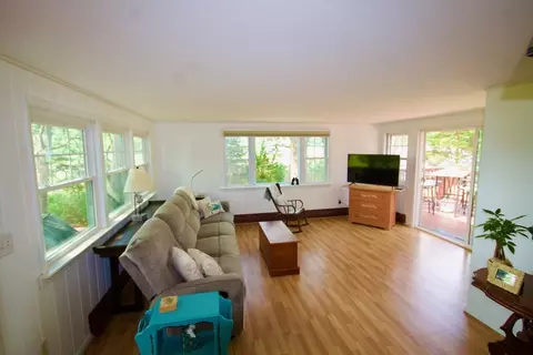 Living - 26 First Ave, Wareham, MA 02571 photo 2 of 4