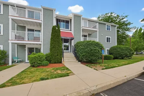 9 Silver Hill Ln #19, Natick, MA 01760