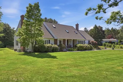 191 Ruggles St, Westborough, MA 01581