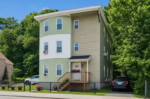 576 Franklin St, Worcester, MA 01608