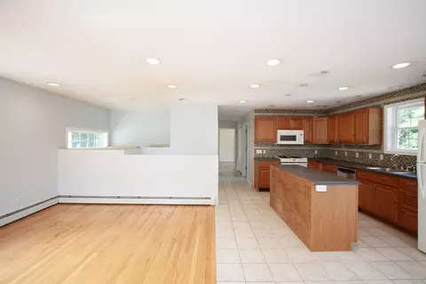 Living - 83 Ernest Ave, Worcester, MA 01604 photo 4 of 6