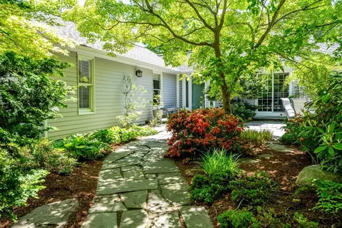 Exterior - 96 Greensward Rd, Mashpee, MA 02649 photo 2 of 10