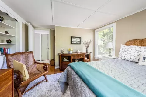 Bedroom - 96 Greensward Rd, Mashpee, MA 02649 photo 4 of 8