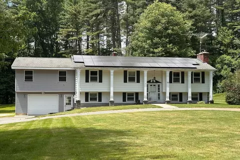 75 Bridle Rd, Ludlow, MA 01056