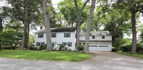 19 Pine Needle, Wayland, MA 01778