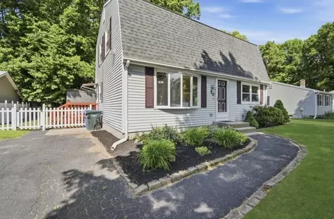 Exterior - 20 Entrybrook Dr, Springfield, MA 01108 photo 3 of 7