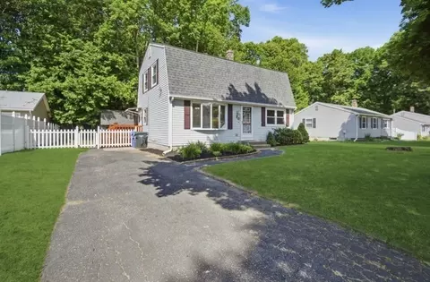 Exterior - 20 Entrybrook Dr, Springfield, MA 01108 photo 4 of 7
