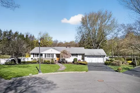 87 Dewson Rd, Quincy, MA 02171
