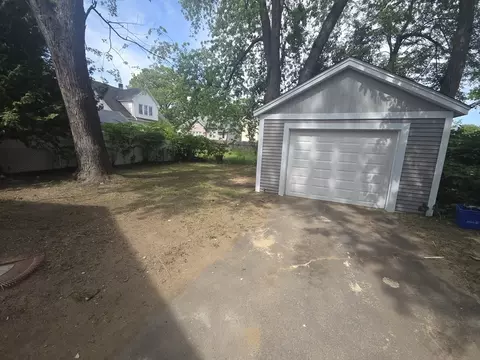 Exterior - 49 Corona St, Springfield, MA 01104 photo 2 of 2