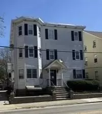 126 Main St, Warren, RI 02885