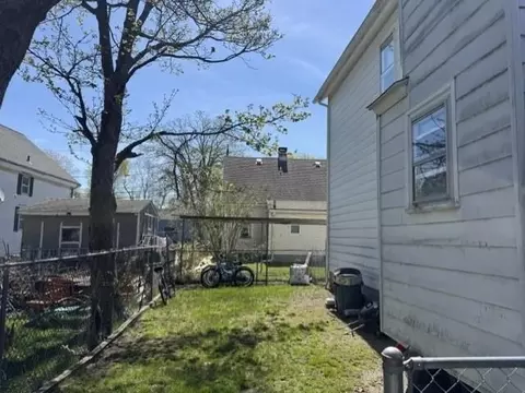 Exterior - 126 Main St, Warren, RI 02885 photo 2 of 8