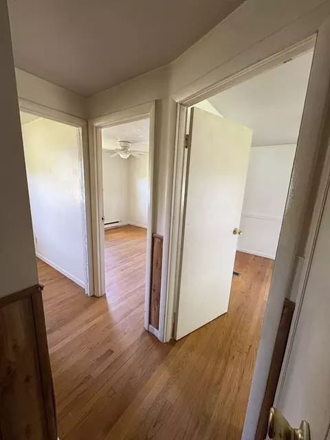 Entry Way - 40 Partridge Dr, Springfield, MA 01119 photo 1 of 2