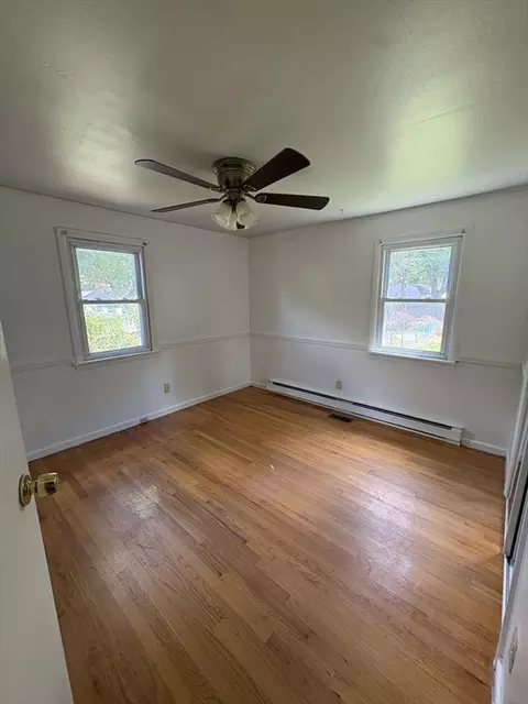 Bedroom - 40 Partridge Dr, Springfield, MA 01119 photo 1 of 4