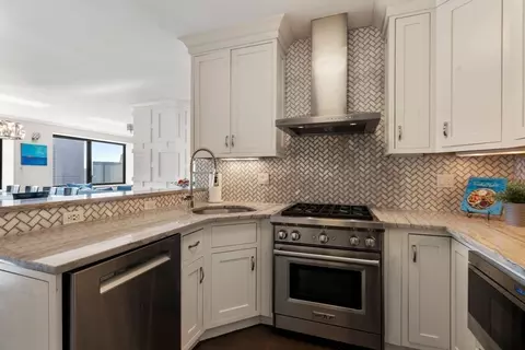 65 E India Row #30A/B, Boston, MA 02110 photo 18