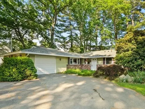 91 Cynthia Dr, Raynham, MA 02767
